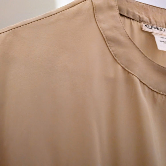 Vtg Alfred Sung Tan Silk Blouse. Made in Canada. Roomy Sz 4. - Picture 2 of 14